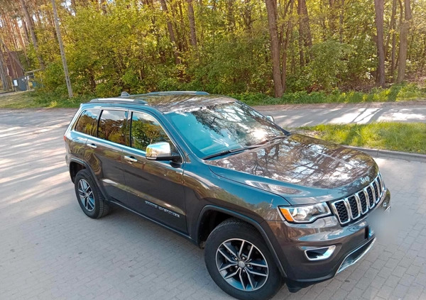 Jeep Grand Cherokee cena 107900 przebieg: 61000, rok produkcji 2018 z Ozorków małe 56